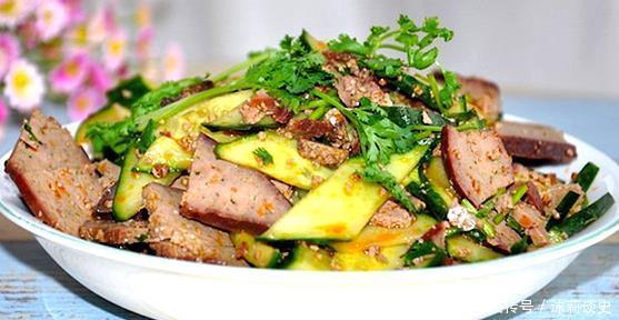 2021除夕年夜饭上桌了!妥妥的美味!酱香浓郁,香辣解馋吃得过瘾