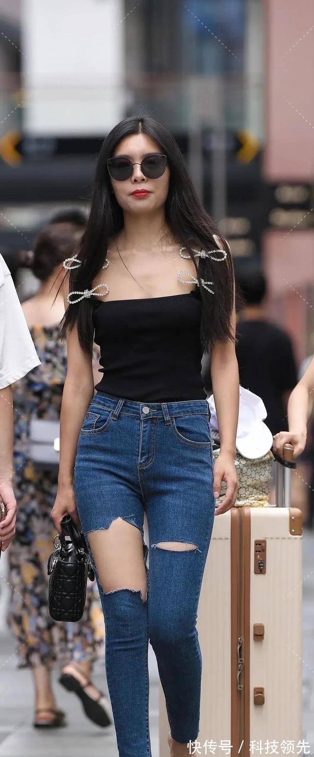 高跟鞋 穿“御姐范”的打底裤,个性混搭让人一见倾心,清凉时尚!