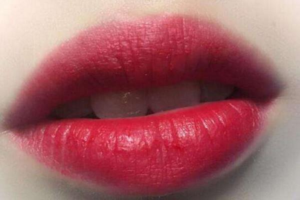 心理学|心理学选择你第一眼喜欢的口红,测试你身边有多少个男生喜欢你