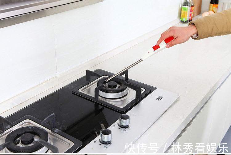用完煤气灶是先关火还是阀门一听老行家说的话,后悔没早点察觉