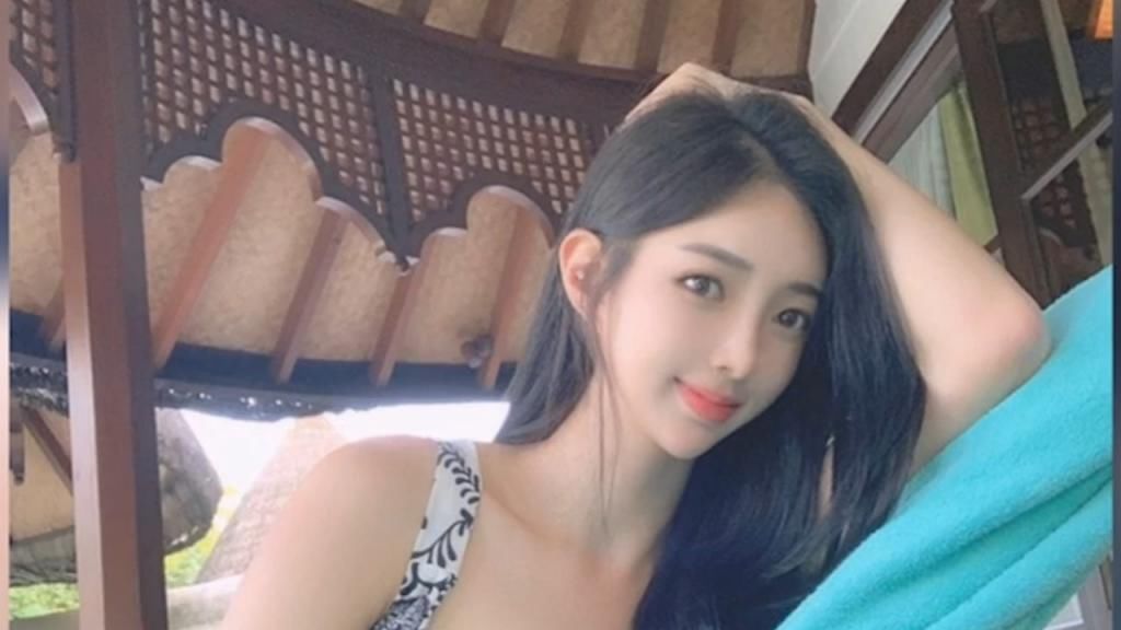 身材高挑|身材高挑的“瑜伽女神”,用瑜伽来塑形,身材竟然如此完美