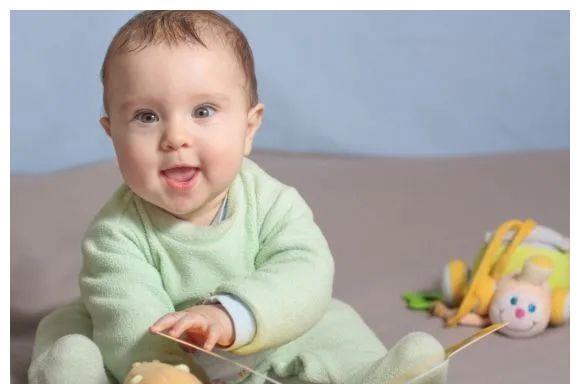 发育|6个月内宝宝,不会做这几个动作,可能是发育迟缓