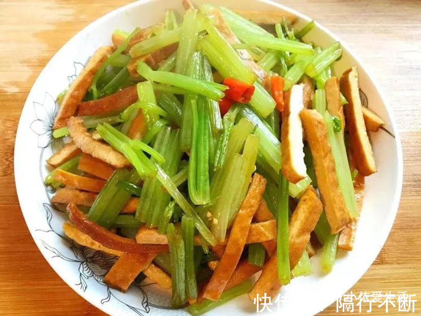 春节年夜饭素菜不能少，精选6道美味诱人家常菜，简单省事又下饭