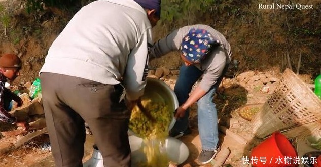结婚|喜马拉雅山区农村结婚酒席,随礼500卢比,看看吃的什么菜