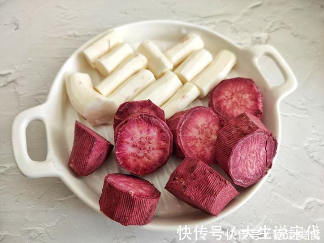 最近，儿子迷上吃这甜点，不用烤箱10分钟就好，比蛋糕还好吃