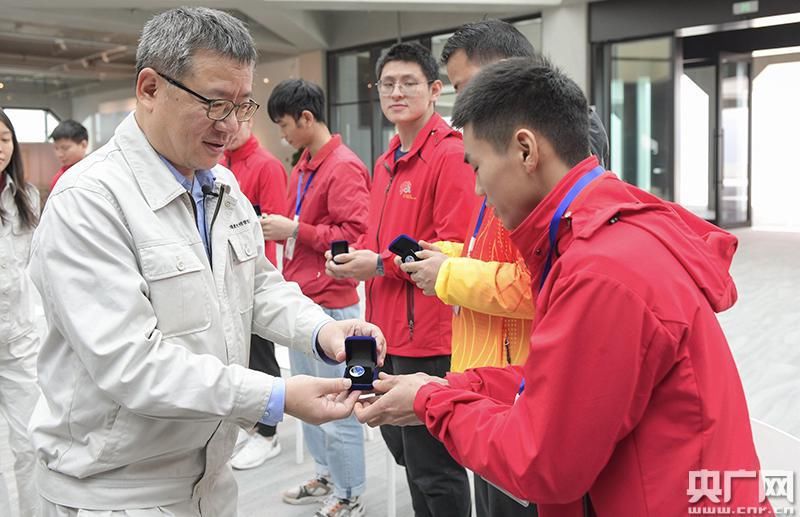  匠心|在超级工程中体会“一寸匠心”——大国工匠走进超级工程活动侧记