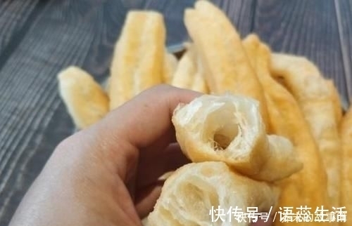 配方|炸油条加酵母是大错特错,用这个配方,包你炸出又香又脆的大油条