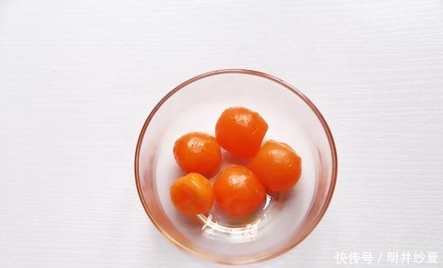 在家|中秋将至教大家在家制作月饼,香甜软糯,低脂营养还健康