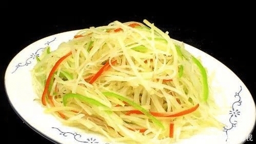 土豆丝|想要炒出来的土豆丝更好吃,一定要谨记这三点,根本不粘锅