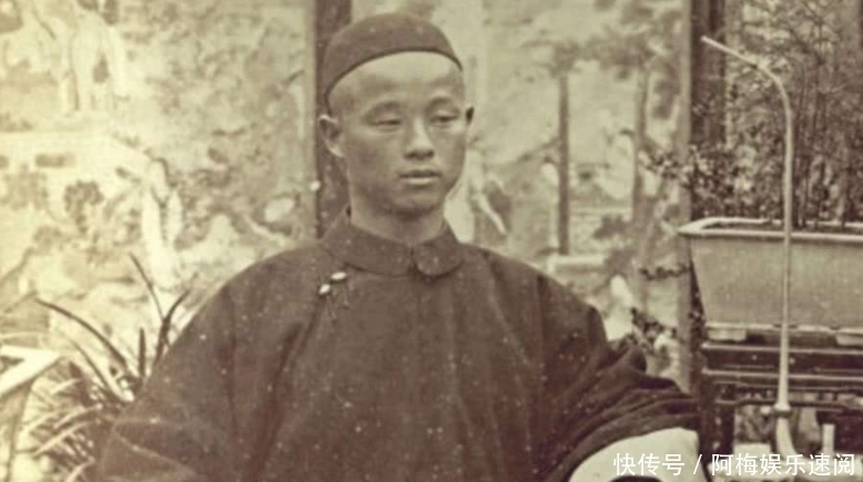 剃发|恶心清朝人的辫子有多脏虫子满头跑，头发解开时，当场呕吐