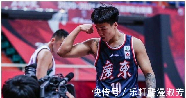 大腿|赵睿果然有准备,凌晨0点怒撕CBA大V,广东大腿伤情另有内情