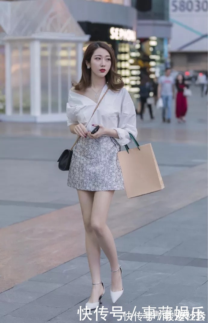 显高显瘦|高跟鞋让女生显高显瘦，看上去更加的有气质