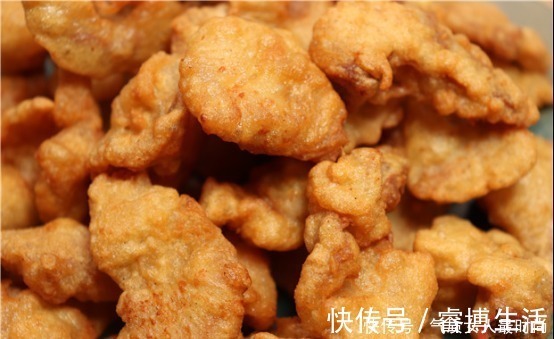 才知道,炸酥肉不能用面粉和淀粉,原来一直都用错,难怪不酥脆