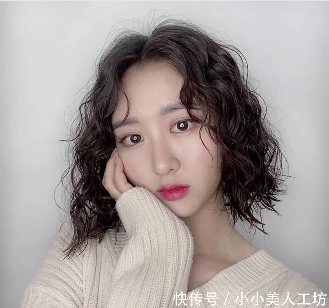 卷发 最值得尝试的17款发型,无论长短都很心动,越看越喜欢