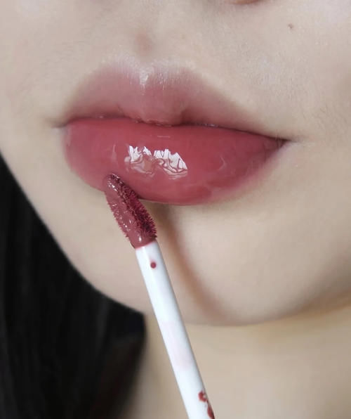 唇釉 “深唇女人”公认值得入手的4款口红,你不会都没有吧