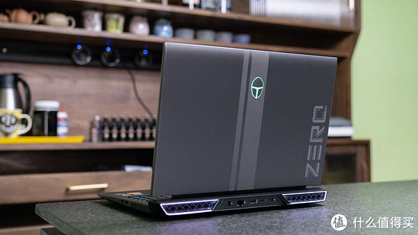 l年轻人的第一台游戏本！都是堆料，我为什么选雷神 ZERO
