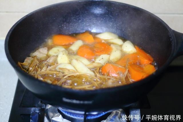 干竹笋|做炖菜食用不要太单一,5种食材混合搭配有荤有素,多吃也不腻