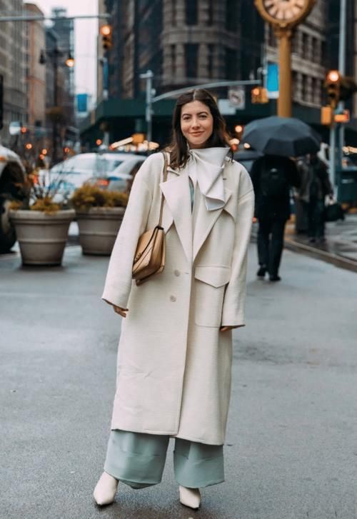 最近火了一种颜色，叫“奶枣色”，显白提气色，很适合黑黄皮