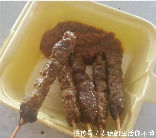  吃鸵鸟肉的人不多，为啥还那么多人养原来还有这些用途