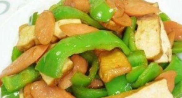 炒青椒加一寶，女性常吃，祛濕排毒，小肚子平了，皮膚也細膩！