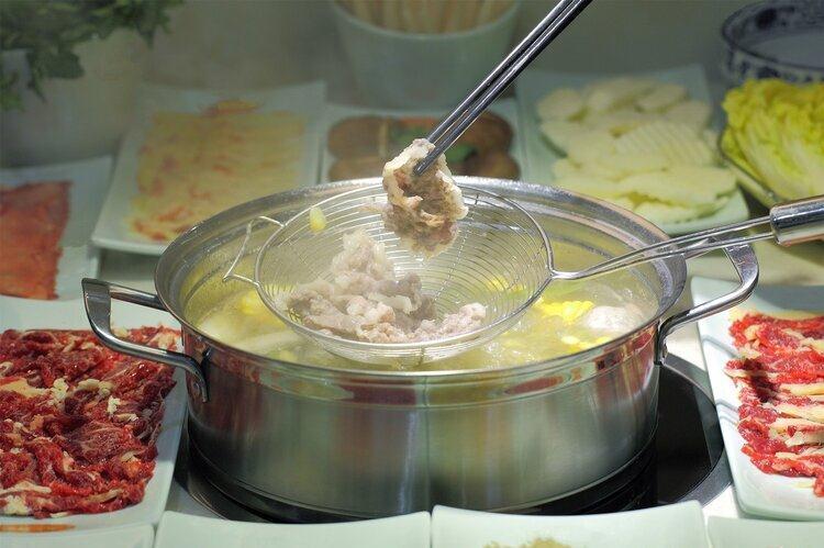 2牛肉是营养佳品还是致癌物？争议多年终于有答案，管住自己的嘴