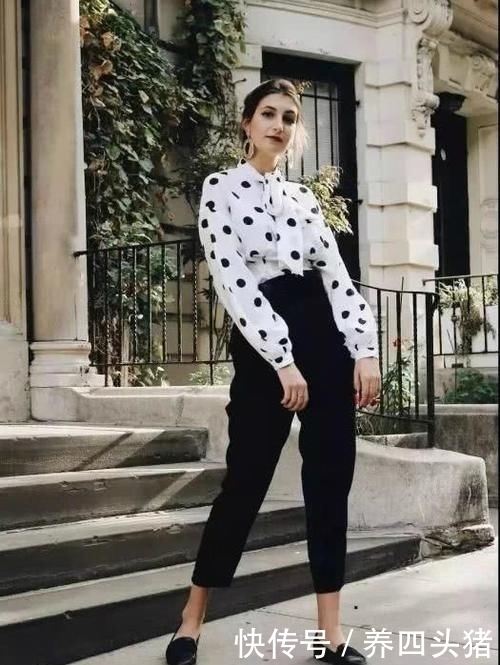 早春别穿卫衣了,很土今年流行这几款上衣,内搭外穿都好看