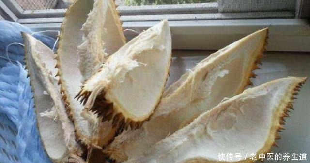 吃剩的榴莲壳、山竹壳、柚子皮别扔，作用可多了，收藏好