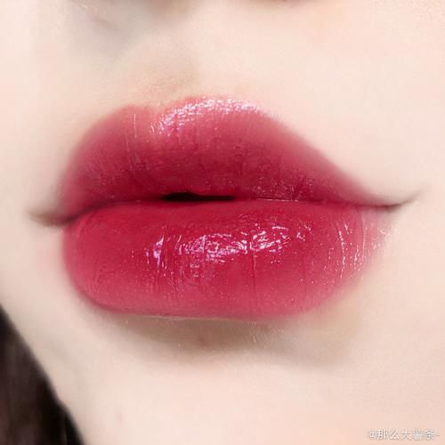 见过世面的女人，口红只选这4只，兰蔻03抢手，YSL黄皮涂比白皮美