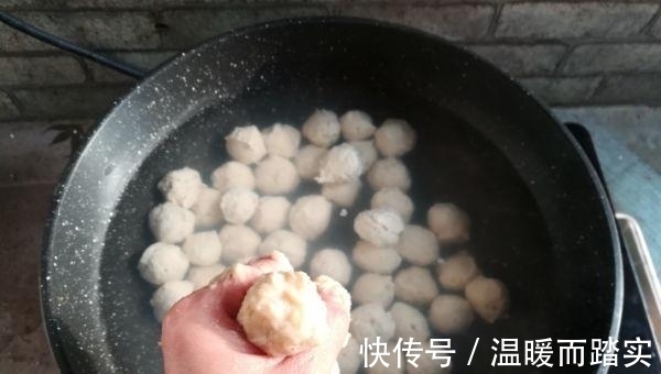 鱼泥|孩子想吃鱼丸,别总买着吃,自己做干净卫生,没有添加更健康。
