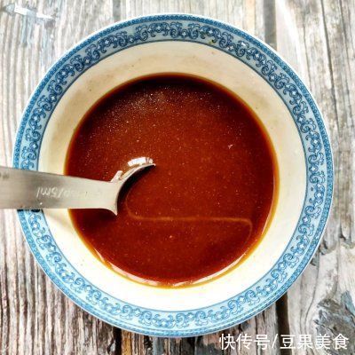 冬天最适合做这一锅菜,热气腾腾的好吃下饭