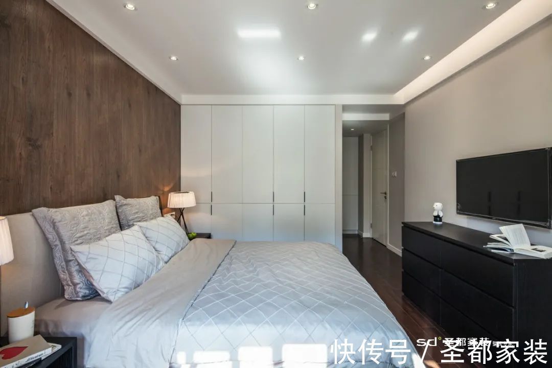 衣柜|衣物收纳办法：做个衣帽间！大户型、小户型都可做！