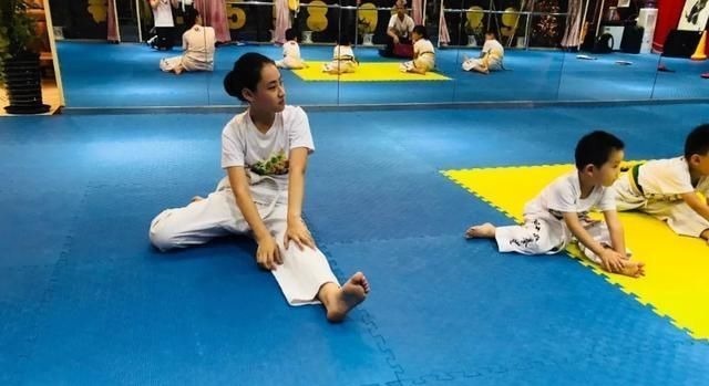 兴趣|儿童在4岁前不能接触这2个兴趣班,会影响身体发育,家长要了解