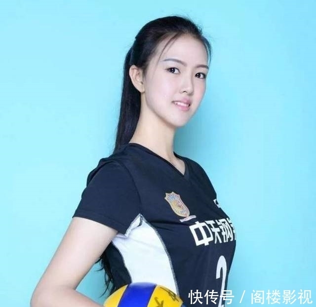 张常宁|女排两大核心处境截然不同!张常宁喜提新代言,朱婷或损失上千万