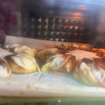 圣诞苹果肉桂雪花面包