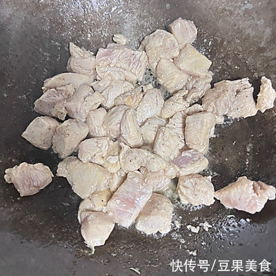 餐桌|餐桌上的保留项目宫保鸡丁，隔段时间就做一次