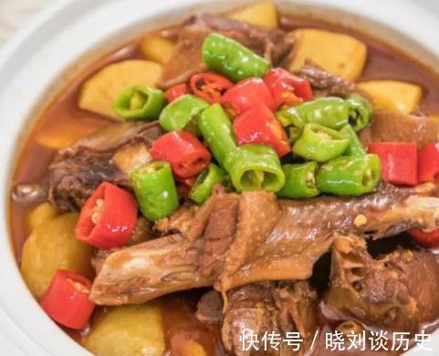 家禽类|天气阴沉老年人都不敢出门散步,多吃经典菜,滋补营养强健体质