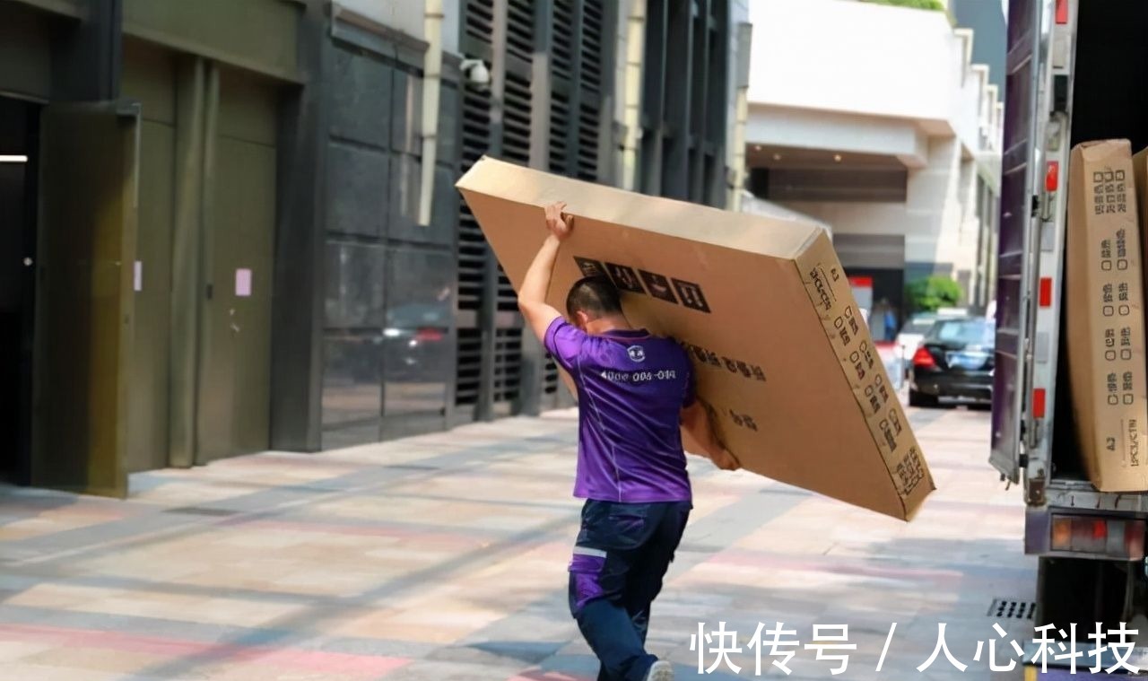 派费|没人“送货上门”了，派费却涨了？快递员抱怨不赚钱，钱去哪了
