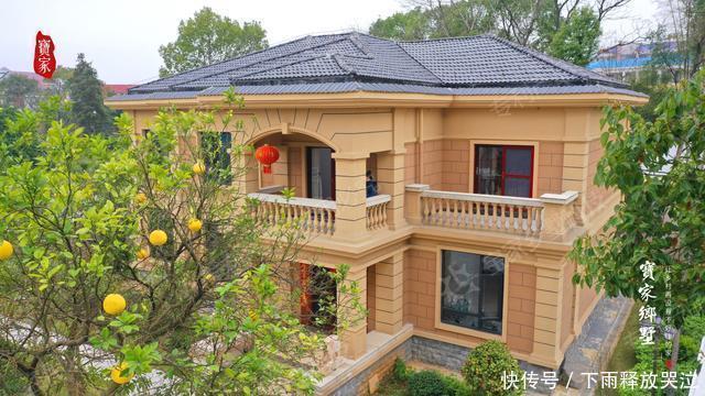 别墅|春天来了,看这组农村别墅航拍实景图,树木萦绕,超级治愈