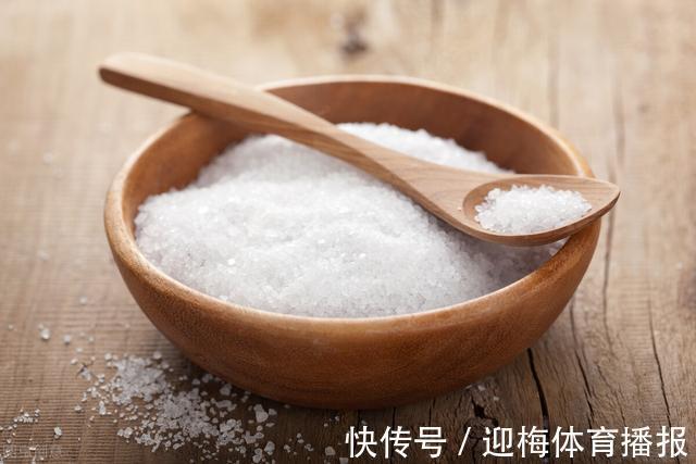 滑炒肉片|做菜放盐时间有讲究，荤菜素菜凉菜各不同，用对厨艺大增味道好
