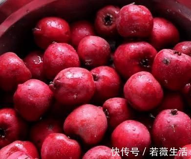 山里果|山楂有助降压，软化血管，吃生的好还是干的好？来看看医生怎么说