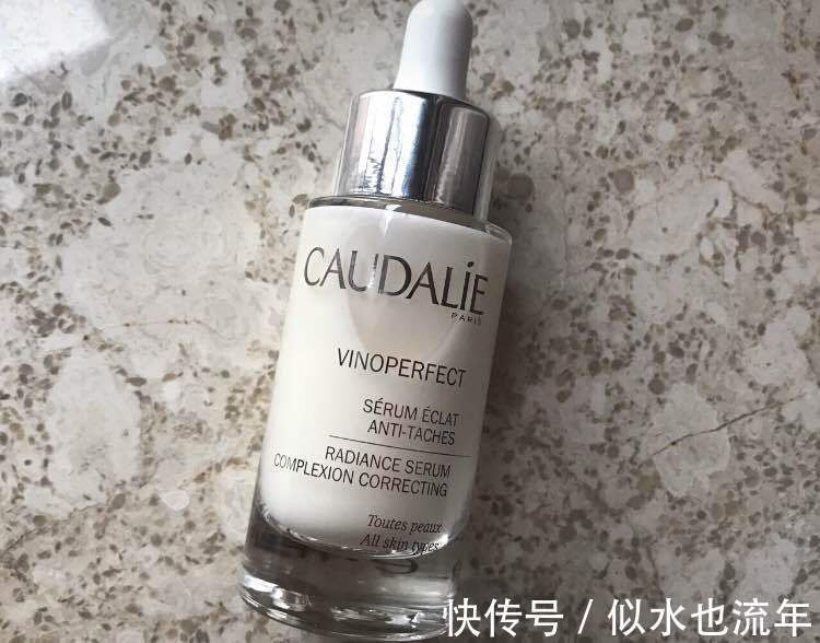 辣子鸡|轻熟肌可用的抗初老美白精华液推荐,用后你会发现很多小惊喜哦