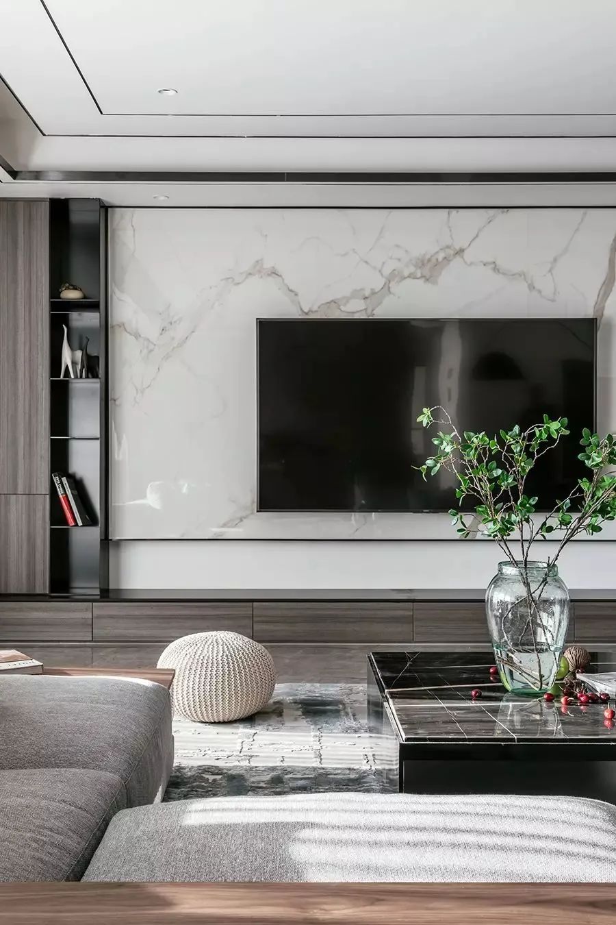 空间|262㎡现代简约大平层，简洁纯粹的空间，生活从容自然