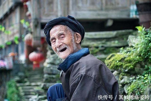  到底|如何区分“爹”和“爸”？两个称呼到底有何不同，看完长知识了