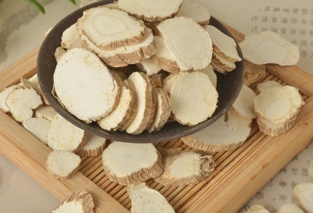 纽康森素|甲状腺结节不能吃鸡蛋?医生直言:这3物才是损害甲状腺的“利器”