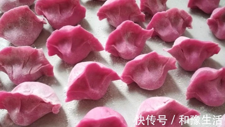 做包子不要再用面粉啦，如此做，包子晶莹剔透，出锅连吃5个