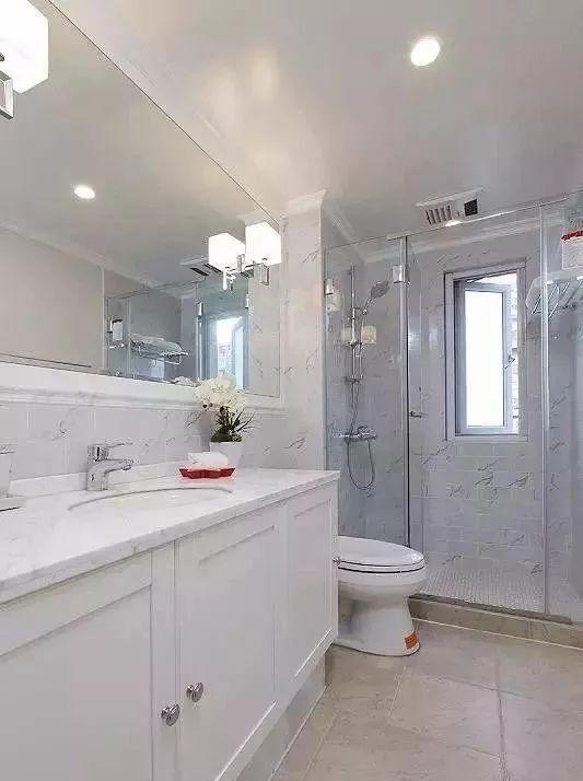 卫生间隔|卫生间就这样装非常漂亮,洗澡也方便,一天连洗三次都不过瘾