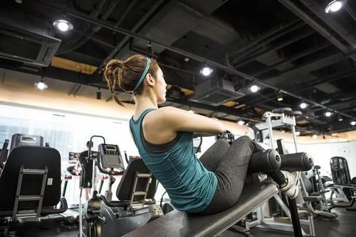 健身|训练过度现象如何判断？怎样才能够避免训练过度现象出现？