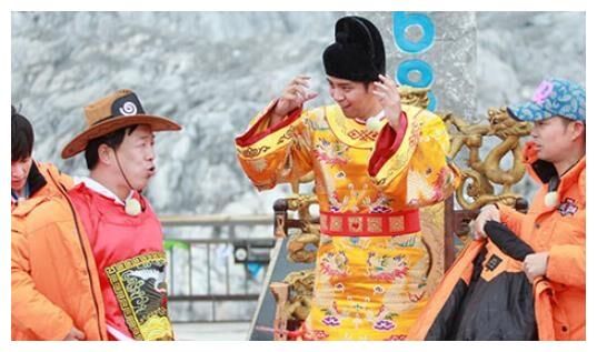 差在哪？黄磊：男人帮出生入死！岳云鹏：我们就是吃吃喝喝！