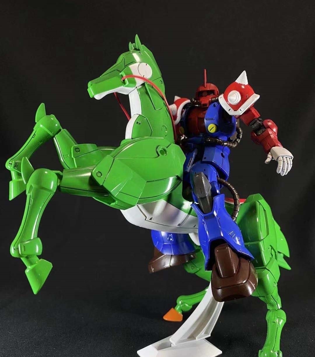 模型|马里奥与高达梦幻联动,大家能认出它们都是什么模型吗?