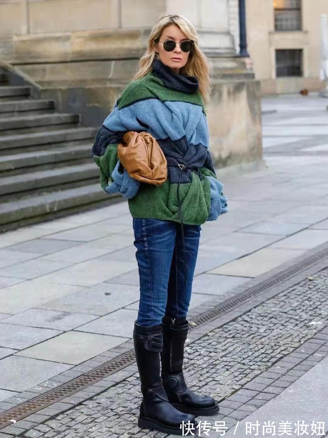 紧身裤|上了年纪的女人,毛衣想穿得有气质,要懂这4个技巧,高级又洋气